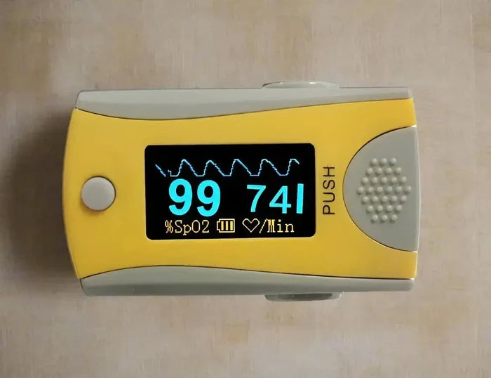Finger Pulse Oximeter BLT M70- New in Box finger pulse oximeter SelfiMed UK