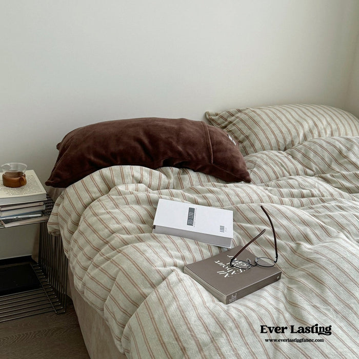 Hazel Minimalist Stripe Velvet Bedding Set / Blue - Ever Lasting