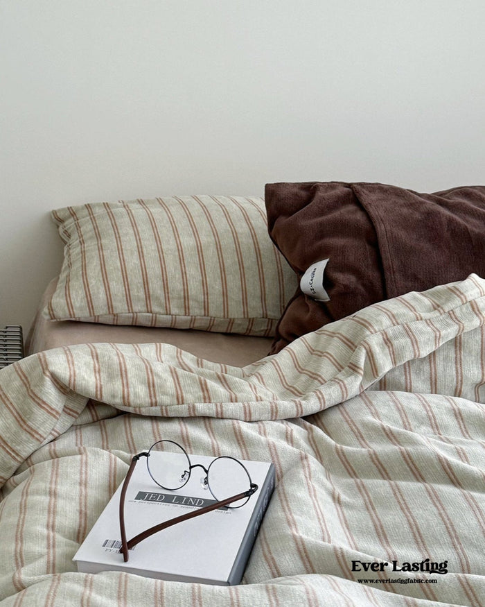 Hazel Minimalist Stripe Velvet Bedding Set / Blue - Ever Lasting