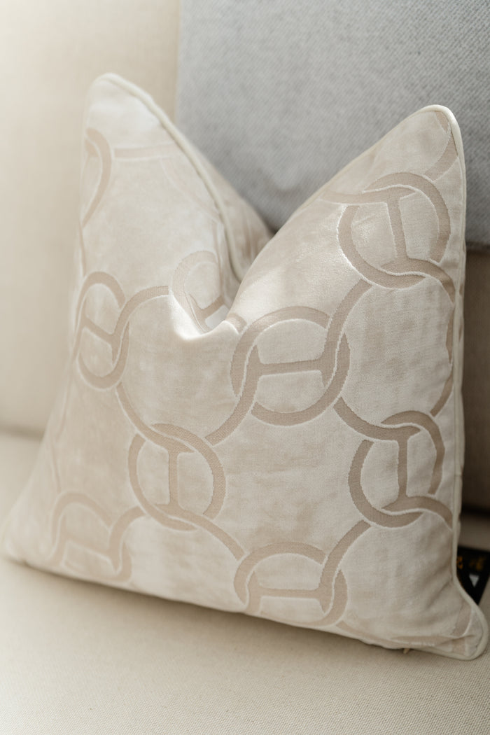 Hookup Ivory Cushion