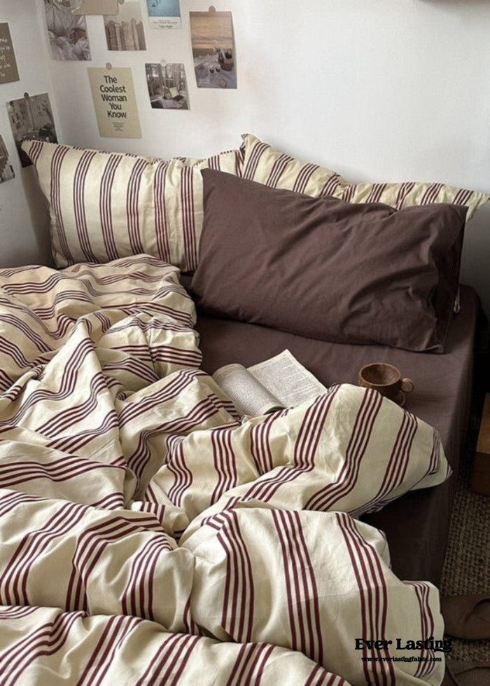 Liam Striped Bedding Set / Brown - Ever Lasting
