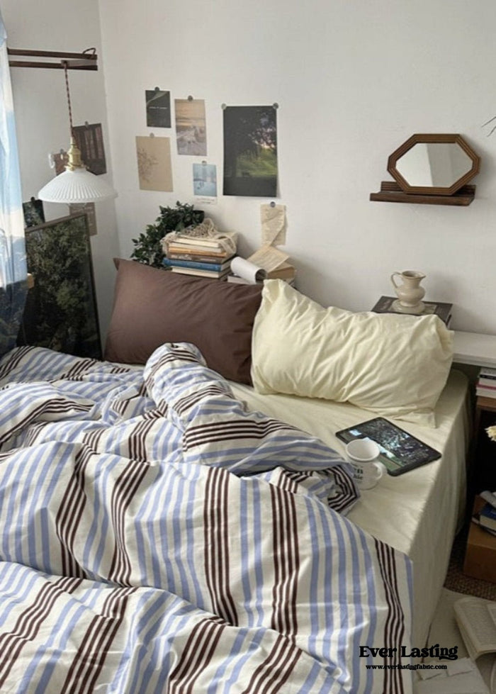 Liam Striped Bedding Set / Brown - Ever Lasting