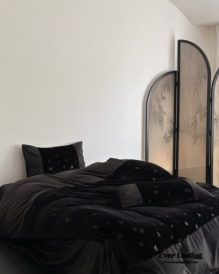 Lilou Velvet Butterfly Bedding Set / Pink Blush - Ever Lasting