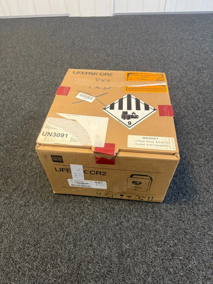 Physio Control Lifepak CR Plus Defibrillator in Case lifepak defibrillator case SelfiMed UK