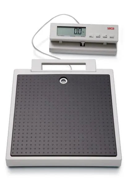 Seca 869 Flat Scale with Cabled Remote Display Ref 8691321004 flat scale SelfiMed UK