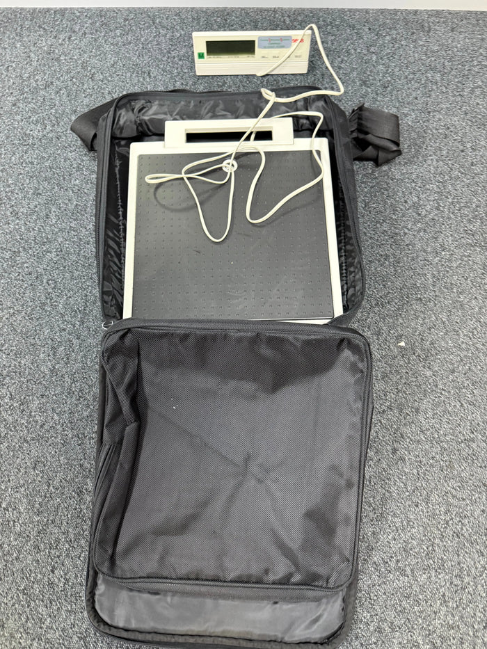 Seca 877 Scale Clas III Electric Flat Scale with Foot pedal electric flat scale SelfiMed UK