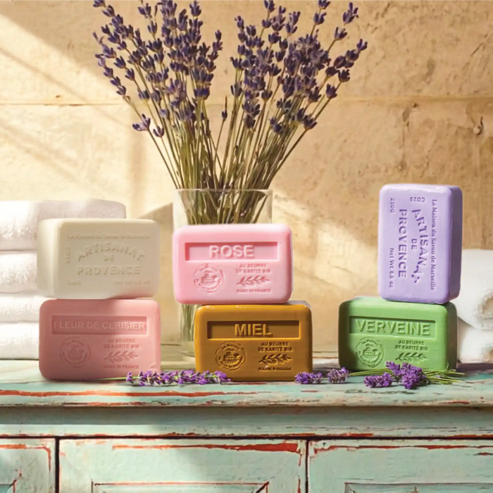 La Maison du Savon de Marseille Shea Butter Soap 250g - Lavande / Lavender